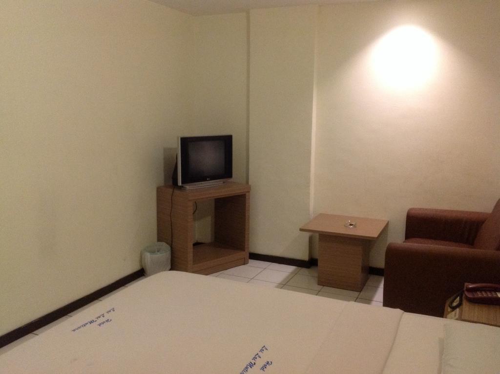 Batam Lai Lai Mutiara Hotel מראה חיצוני תמונה