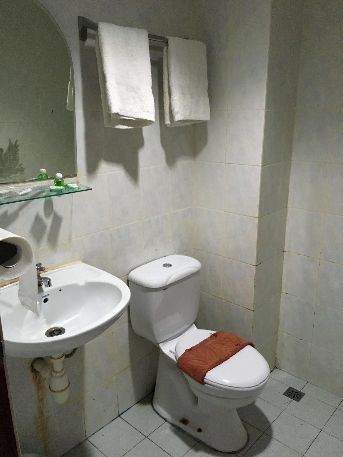 Batam Lai Lai Mutiara Hotel מראה חיצוני תמונה