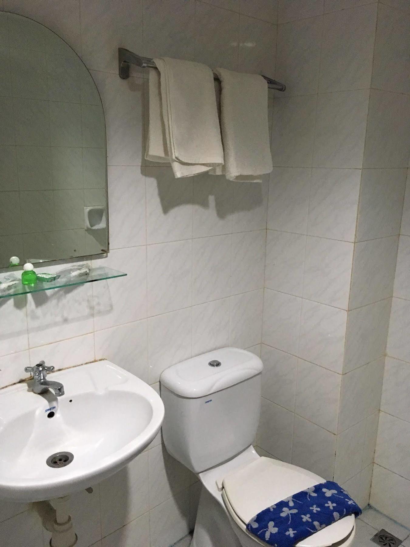Batam Lai Lai Mutiara Hotel מראה חיצוני תמונה